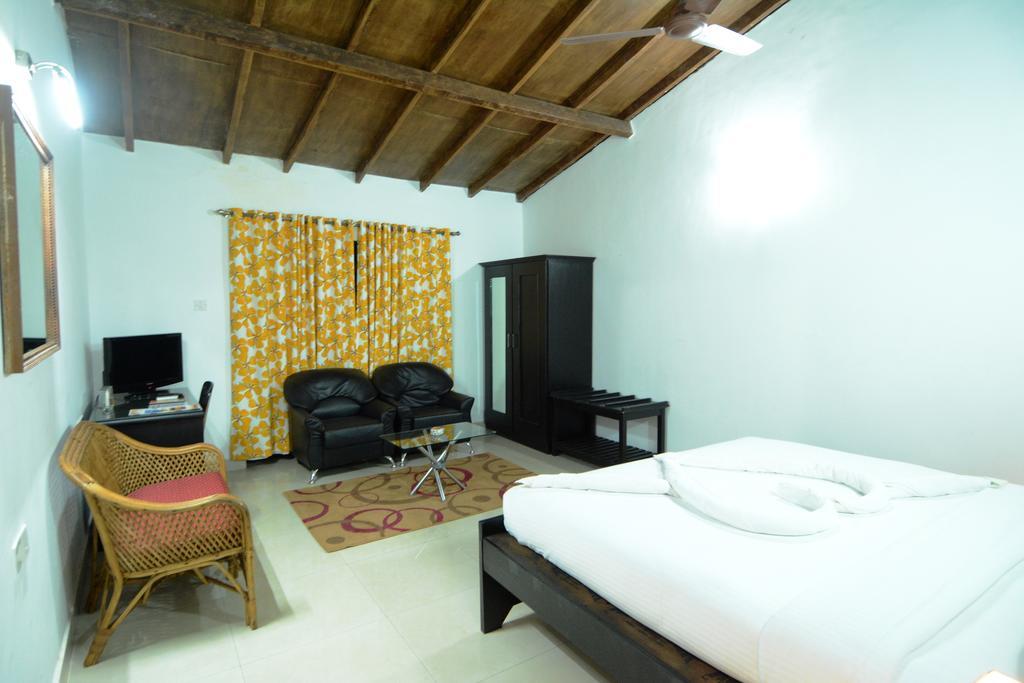 Silver Sands Sunshine - Angaara Candolim Kamer foto