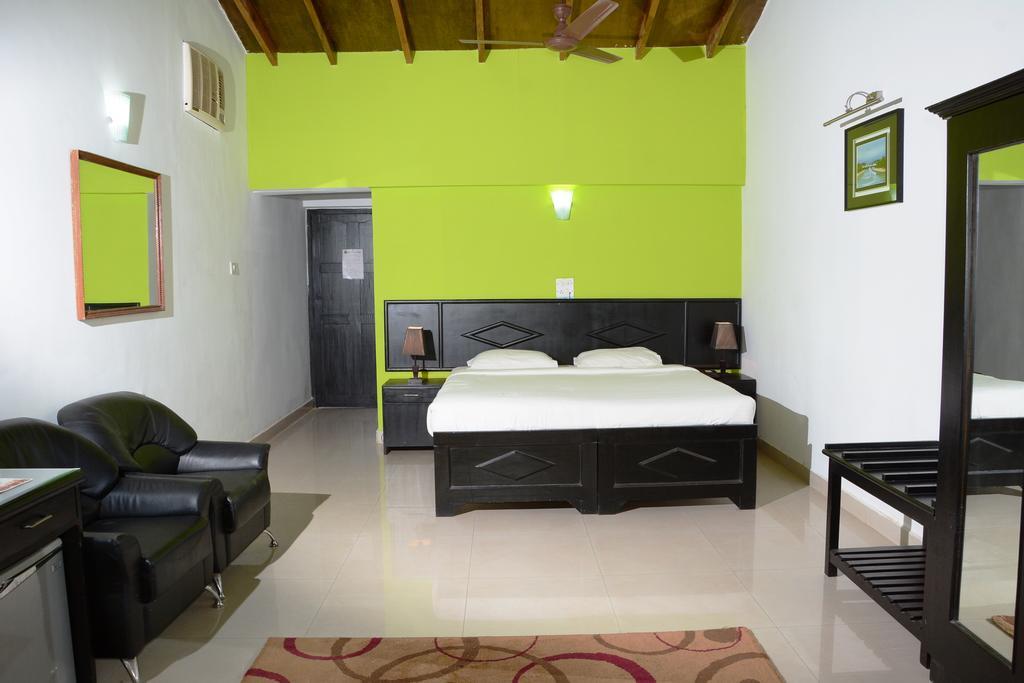 Silver Sands Sunshine - Angaara Candolim Kamer foto