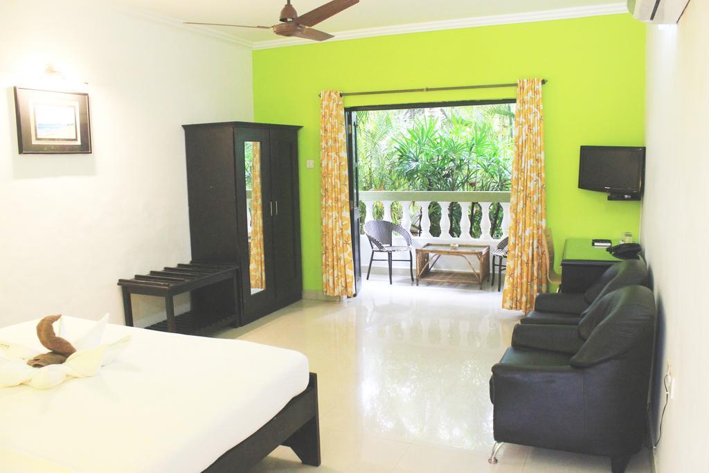 Silver Sands Sunshine - Angaara Candolim Buitenkant foto