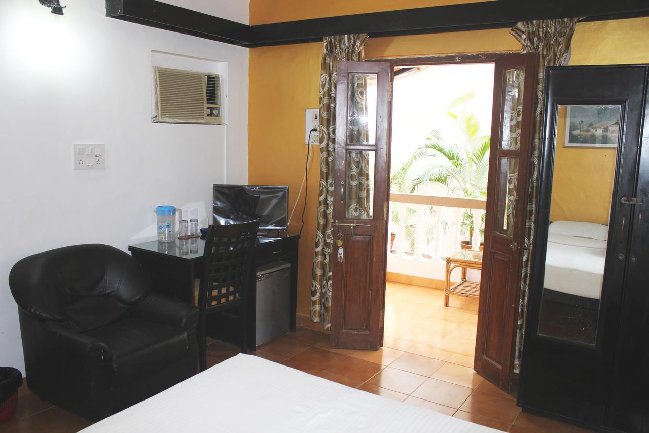 Silver Sands Sunshine - Angaara Candolim Buitenkant foto